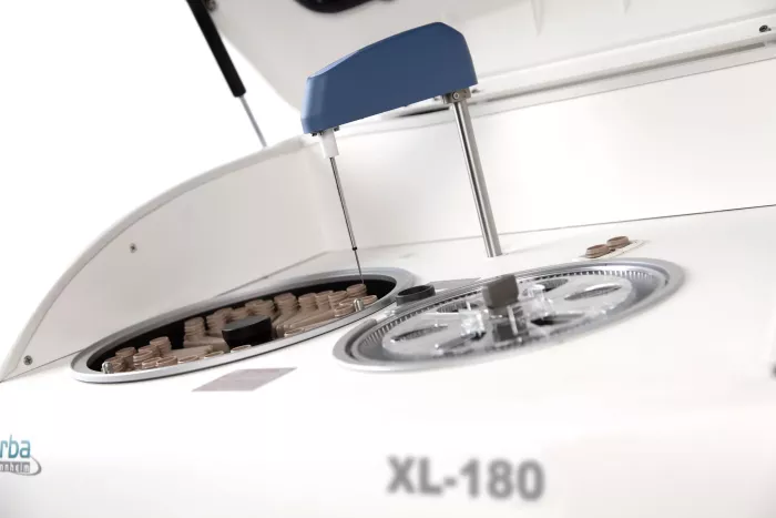 Аналізатор біохімічний автоматичний XL-180 без ISE комплект